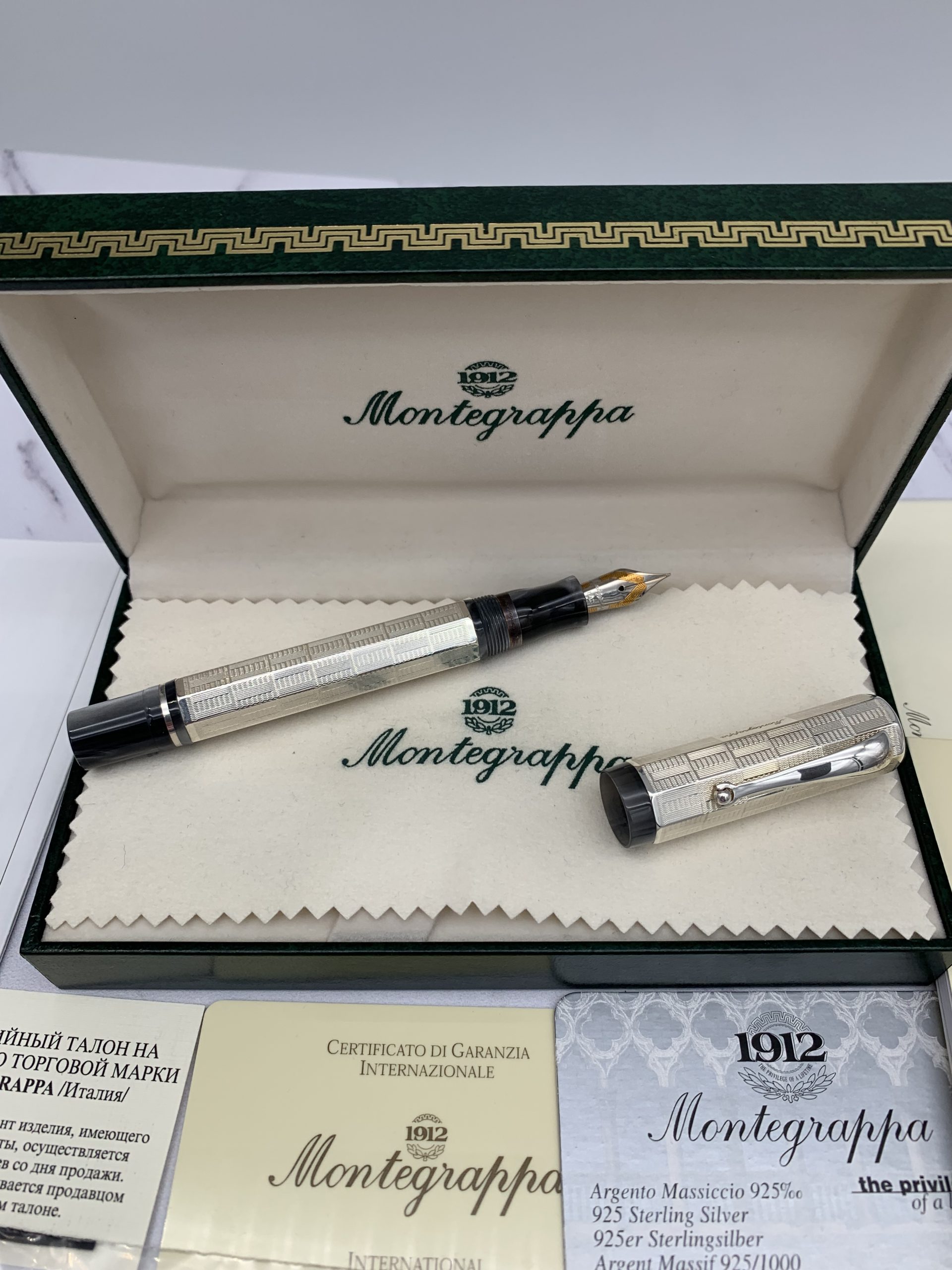 Montegrappa&nbsp;&nbsp;-&nbsp;&nbsp;Ручка Montegrappa - Privilege Deco Перьевая ручка