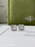 Van Cleef &amp; Arpels&nbsp;&nbsp;-&nbsp;&nbsp;Серьги Van Cleef & Arpels