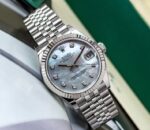 Rolex&nbsp;&nbsp;-&nbsp;&nbsp;Datejust 31 Mother Of Pearl Diamond Dial