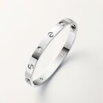 Cartier&nbsp;&nbsp;-&nbsp;&nbsp;Браслет Cartier Love с бриллиантами