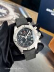 Breitling&nbsp;&nbsp;-&nbsp;&nbsp;Avenger Bandit Chronograph Titanium E13383