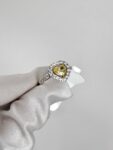 Ювелирные изделия&nbsp;&nbsp;-&nbsp;&nbsp;Кольцо Fancy Yellow 1.51 ct