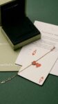 Van Cleef &amp; Arpels&nbsp;&nbsp;-&nbsp;&nbsp;Браслет Van Cleef & Arpels