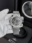 Hublot&nbsp;&nbsp;-&nbsp;&nbsp;Classic Fusion Chronograph Titanium Blue 45 mm 521.NX.7170.RX