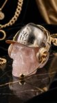 Ювелирные изделия&nbsp;&nbsp;-&nbsp;&nbsp;«Череп в кепке» — Custom Rap Jewelry из кварца 772.5 Ct