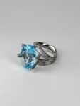 Ювелирные изделия&nbsp;&nbsp;-&nbsp;&nbsp;Кольцо из белого золота с топазом 15Ct