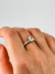 Ювелирные изделия&nbsp;&nbsp;-&nbsp;&nbsp;Кольцо из платины с бриллиантами 1.38 ct