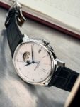 Baume et Mercier&nbsp;&nbsp;-&nbsp;&nbsp;Classima XL Open Heart Automatic