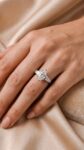 Ювелирные изделия&nbsp;&nbsp;-&nbsp;&nbsp;Кольцо с бриллиантом Marquise 1.04 ct