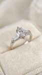 Ювелирные изделия&nbsp;&nbsp;-&nbsp;&nbsp;Кольцо с бриллиантом Marquise 1.04 ct