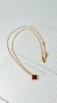 Van Cleef &amp; Arpels&nbsp;&nbsp;-&nbsp;&nbsp;Подвеска Vintage Alhambra cornelian